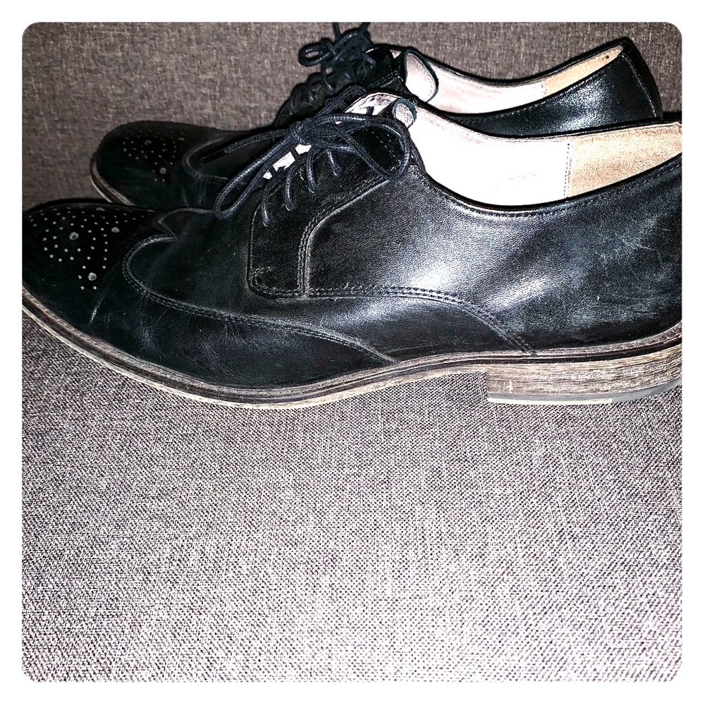 Banana Republic Wing Tips